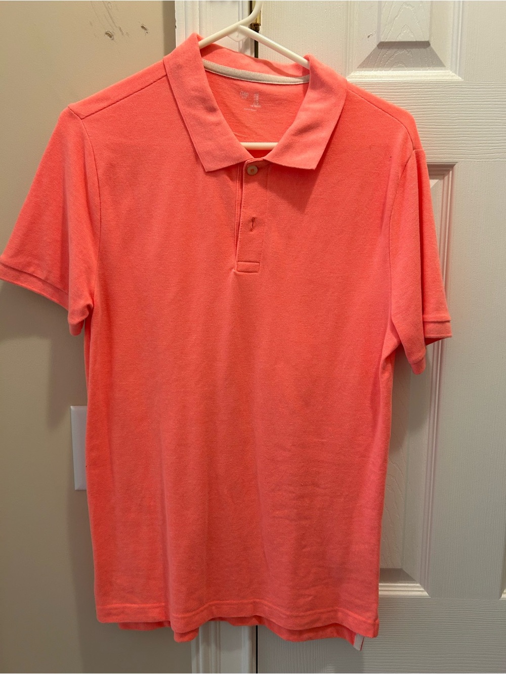 GAP Men's Salmon Colored Polo Shirt